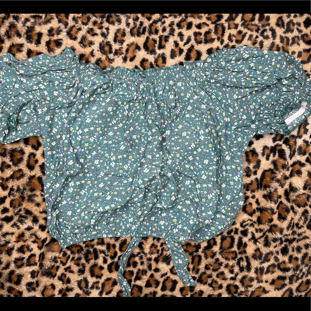 Hollister Floral Top